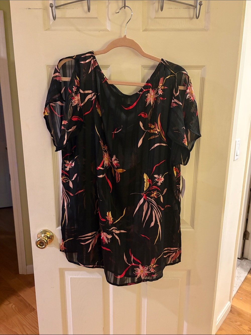 Black Floral Short Sleeve Sheer Blouse